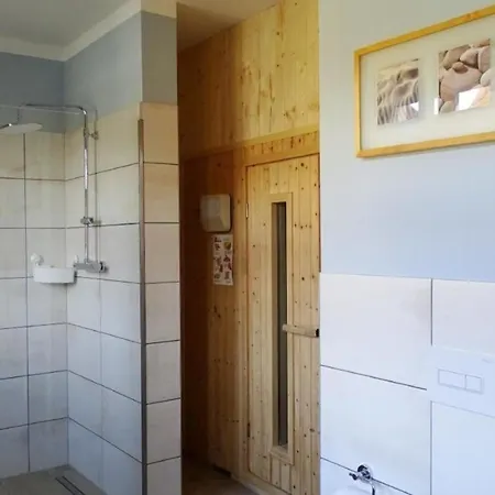 5-sterne-ferienwohnung 84 M Mit Sauna Für Wassersportler Und Naturliebhaber Wünnowblick *